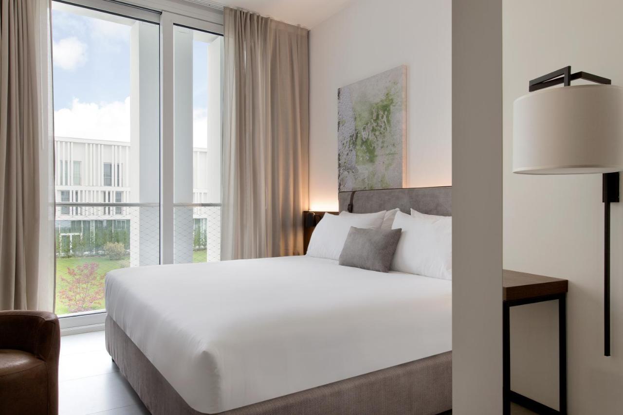J Hotel Torino Esterno foto